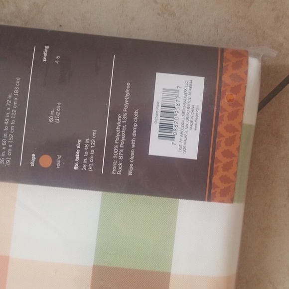 Vinyl tablecloth - Picture 7 of 9